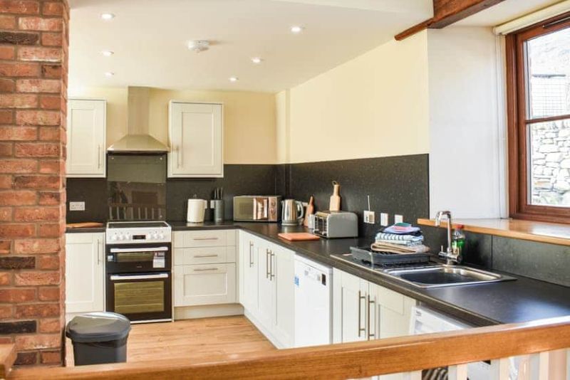 Kitchen area in Barn Cottage