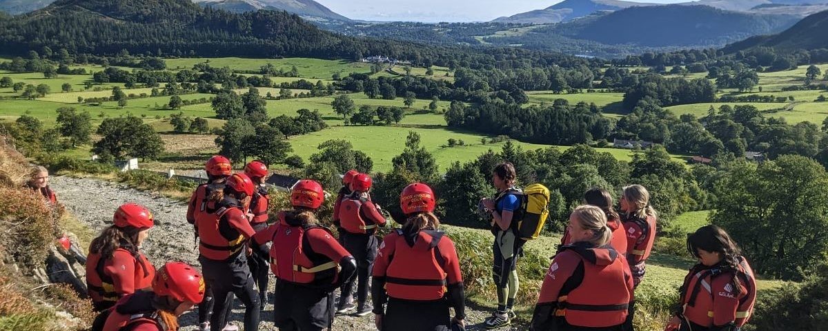 ghyll-scrambling-group-1200x480